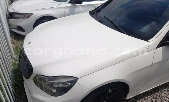 Buy Used Mercedes‒Benz E–Class White Car in Accra in Greater Accra Buy Used Mercedes‒Benz E–Class White Car in Accra in Greater Accra
