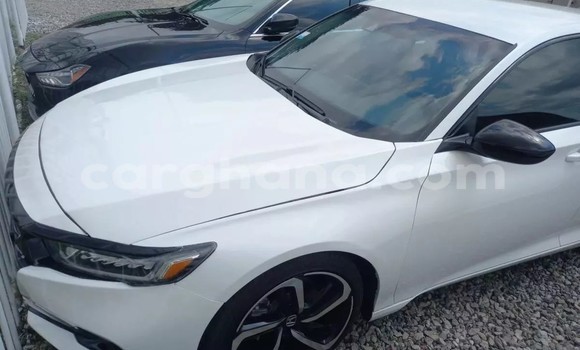 Sayi Na hannu Honda Accord White Mota in Accra a Greater Accra Sayi Na hannu Honda Accord White Mota in Accra a Greater Accra