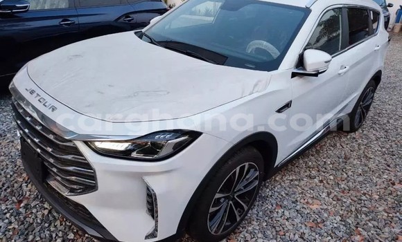 Sayi Na hannu Chery Fora (A21) White Mota in Accra a Greater Accra Sayi Na hannu Chery Fora (A21) White Mota in Accra a Greater Accra