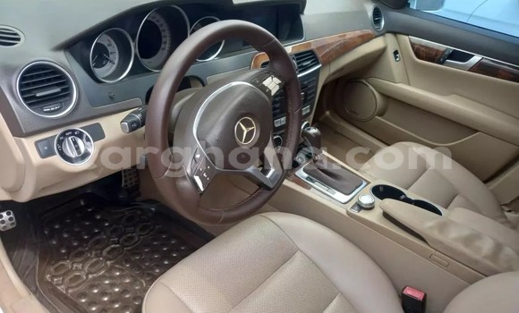 Buy Used Mercedes‒Benz C–Class White Car in Accra in Greater Accra Buy Used Mercedes‒Benz C–Class White Car in Accra in Greater Accra