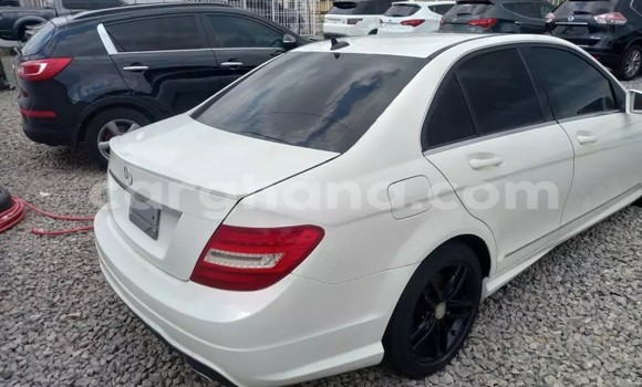 Buy Used Mercedes‒Benz C–Class White Car in Accra in Greater Accra Buy Used Mercedes‒Benz C–Class White Car in Accra in Greater Accra