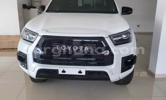 Buy Used Toyota Hilux White Car in Accra in Greater Accra