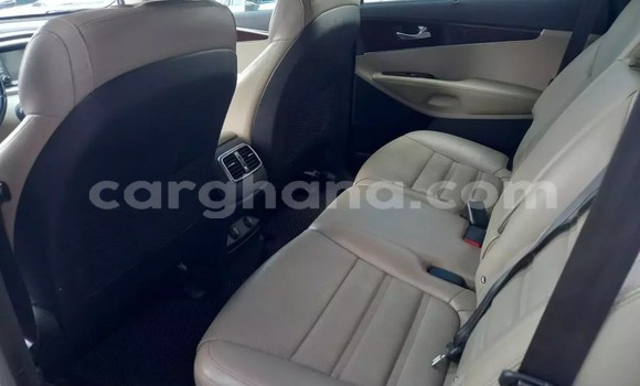 Buy Used Kia Sportage White Car in Accra in Greater Accra Buy Used Kia Sportage White Car in Accra in Greater Accra