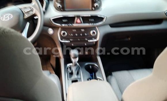 Ra Àlòkù Hyundai Santa Fe Brown Ọkọ̀ in Accra ni Greater Accra Ra Àlòkù Hyundai Santa Fe Brown Ọkọ̀ in Accra ni Greater Accra