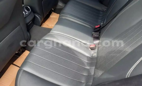 Sayi Na hannu Mercedes‒Benz E–Class Blue Mota in Accra a Greater Accra Sayi Na hannu Mercedes‒Benz E–Class Blue Mota in Accra a Greater Accra