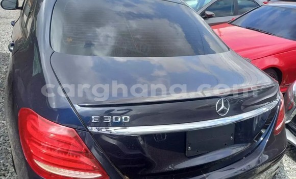 Sayi Na hannu Mercedes‒Benz E–Class Blue Mota in Accra a Greater Accra Sayi Na hannu Mercedes‒Benz E–Class Blue Mota in Accra a Greater Accra