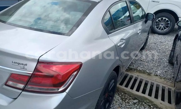 Sayi Na hannu Honda Civic Azurfa Mota in Accra a Greater Accra Sayi Na hannu Honda Civic Azurfa Mota in Accra a Greater Accra