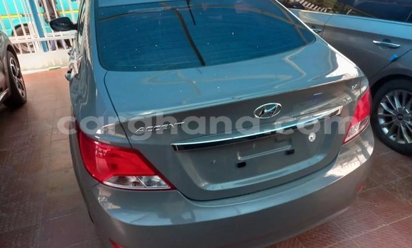 Sayi Na hannu Hyundai Accent Azurfa Mota in Accra a Greater Accra Sayi Na hannu Hyundai Accent Azurfa Mota in Accra a Greater Accra