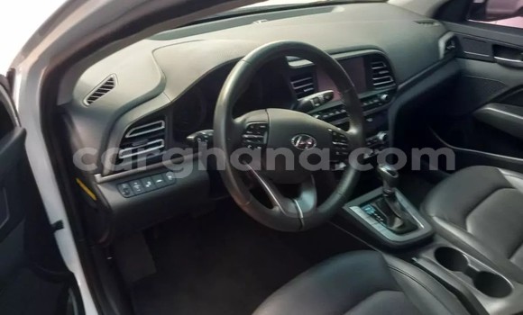 Sayi Na hannu Hyundai Avante White Mota in Accra a Greater Accra Sayi Na hannu Hyundai Avante White Mota in Accra a Greater Accra