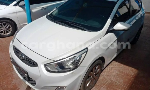 Buy Used Hyundai Accent White Car in Accra in Greater Accra
