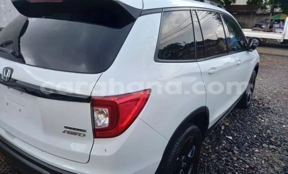 Ra Àlòkù Honda Passport funfun Ọkọ̀ in Accra ni Greater Accra Ra Àlòkù Honda Passport funfun Ọkọ̀ in Accra ni Greater Accra