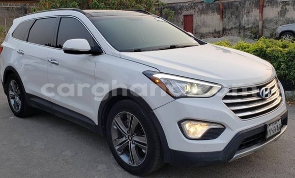 Ra Àlòkù Hyundai Santa Fe funfun Ọkọ̀ in Iwọn didun ni Oorun Ra Àlòkù Hyundai Santa Fe funfun Ọkọ̀ in Iwọn didun ni Oorun