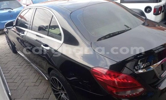 Ra Àlòkù Mercedes‒Benz C–Class Black Ọkọ̀ in Accra ni Greater Accra Ra Àlòkù Mercedes‒Benz C–Class Black Ọkọ̀ in Accra ni Greater Accra
