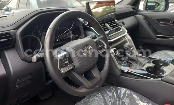 Sayi Na hannu Toyota Land Cruiser Prado White Mota in Accra a Greater Accra Sayi Na hannu Toyota Land Cruiser Prado White Mota in Accra a Greater Accra