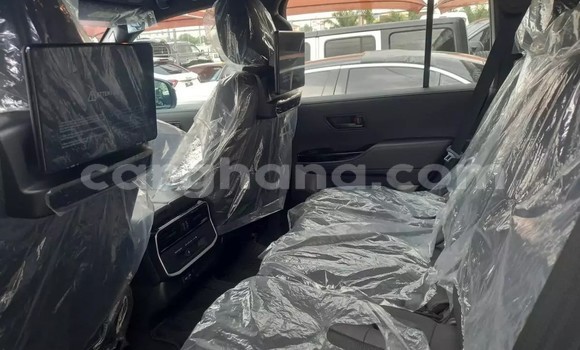 Sayi Na hannu Toyota Land Cruiser Prado White Mota in Accra a Greater Accra Sayi Na hannu Toyota Land Cruiser Prado White Mota in Accra a Greater Accra