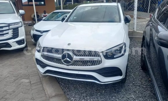 Sayi Na hannu Mercedes‒Benz GLC White Mota in Accra a Greater Accra Sayi Na hannu Mercedes‒Benz GLC White Mota in Accra a Greater Accra
