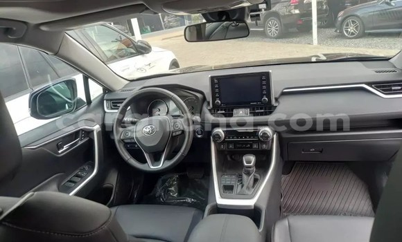 Ra Àlòkù Toyota RAV4 Blue Ọkọ̀ in Accra ni Greater Accra Ra Àlòkù Toyota RAV4 Blue Ọkọ̀ in Accra ni Greater Accra