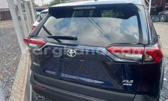 Ra Àlòkù Toyota RAV4 Blue Ọkọ̀ in Accra ni Greater Accra Ra Àlòkù Toyota RAV4 Blue Ọkọ̀ in Accra ni Greater Accra