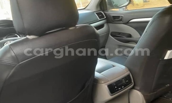 Buy Used Toyota Highlander White Car in Accra in Greater Accra Buy Used Toyota Highlander White Car in Accra in Greater Accra