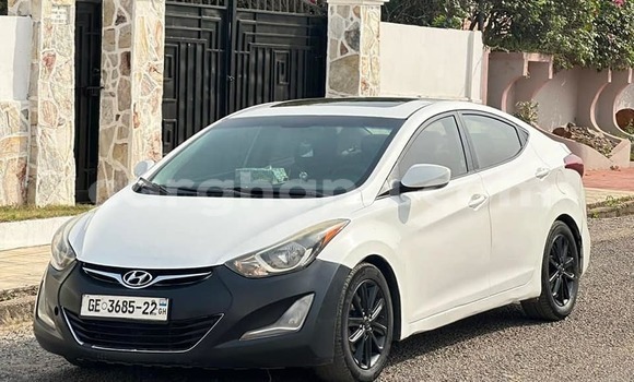 Buy Used Hyundai Elantra White Car in Accra in Greater Accra Buy Used Hyundai Elantra White Car in Accra in Greater Accra