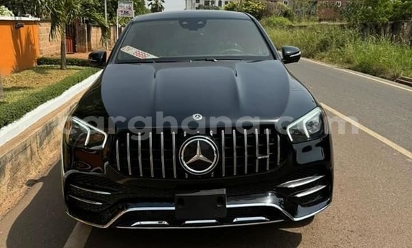 Ra Àlòkù Mercedes‒Benz GLE Black Ọkọ̀ in Accra ni Greater Accra
