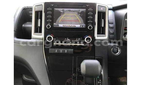 Buy Import Toyota Granvia White Car in Import - Dubai in Ashanti Buy Import Toyota Granvia White Car in Import - Dubai in Ashanti