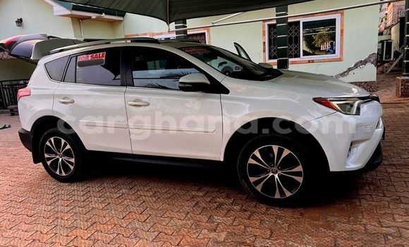 Buy Used Toyota RAV4 White Car in Accra in Greater Accra