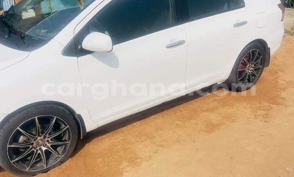 Buy Used Toyota Yaris White Car in Accra in Greater Accra Buy Used Toyota Yaris White Car in Accra in Greater Accra