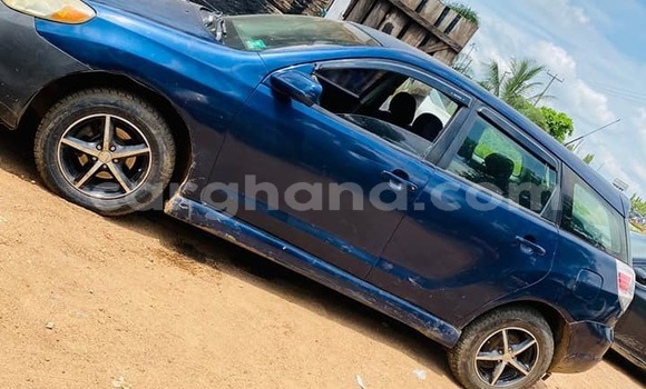 Buy Used Toyota Matrix Blue Car in Accra in Greater Accra Buy Used Toyota Matrix Blue Car in Accra in Greater Accra