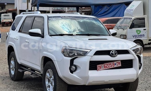 Buy Used Toyota 4Runner White Car in Accra in Greater Accra Buy Used Toyota 4Runner White Car in Accra in Greater Accra
