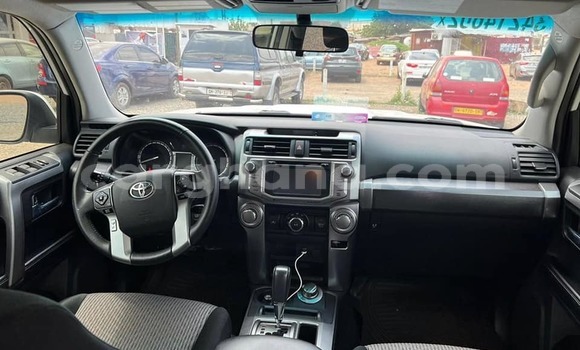 Buy Used Toyota 4Runner White Car in Accra in Greater Accra Buy Used Toyota 4Runner White Car in Accra in Greater Accra