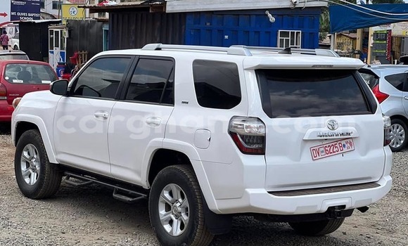 Buy Used Toyota 4Runner White Car in Accra in Greater Accra Buy Used Toyota 4Runner White Car in Accra in Greater Accra