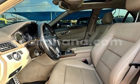 Buy Used Mercedes‒Benz E–Class Red Car in Accra in Greater Accra Buy Used Mercedes‒Benz E–Class Red Car in Accra in Greater Accra