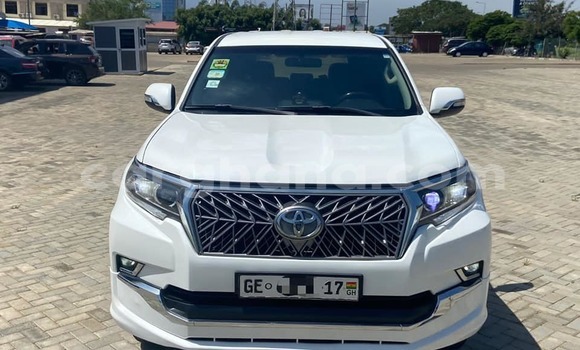 Buy Used Toyota Land Cruiser White Car in Accra in Greater Accra Buy Used Toyota Land Cruiser White Car in Accra in Greater Accra