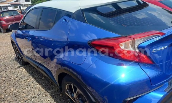 Buy Used Toyota C-HR Blue Car in Accra in Greater Accra Buy Used Toyota C-HR Blue Car in Accra in Greater Accra
