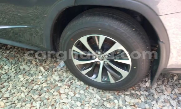 Sayi Na hannu Lexus RX 350 Azurfa Mota in Accra a Greater Accra Sayi Na hannu Lexus RX 350 Azurfa Mota in Accra a Greater Accra