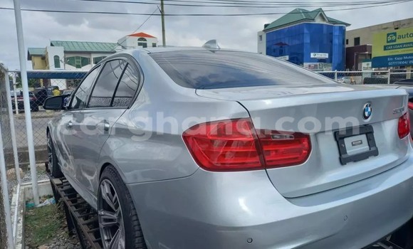 Sayi Na hannu BMW 3–Series Azurfa Mota in Accra a Greater Accra Sayi Na hannu BMW 3–Series Azurfa Mota in Accra a Greater Accra