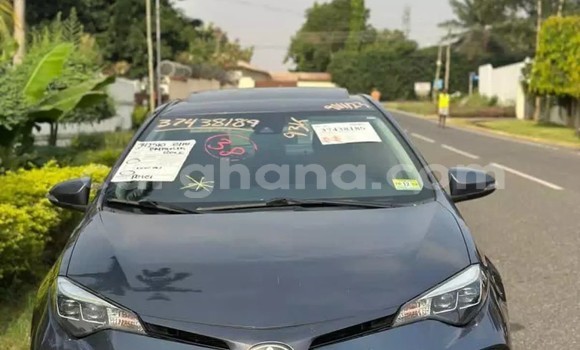 Sayi Na hannu Toyota Corolla Black Mota in Accra a Greater Accra