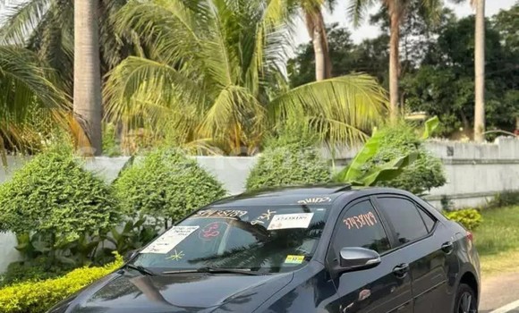 Sayi Na hannu Toyota Corolla Black Mota in Accra a Greater Accra Sayi Na hannu Toyota Corolla Black Mota in Accra a Greater Accra