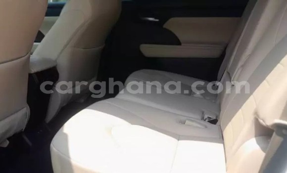 Sayi Na hannu Toyota Highlander White Mota in Accra a Greater Accra Sayi Na hannu Toyota Highlander White Mota in Accra a Greater Accra