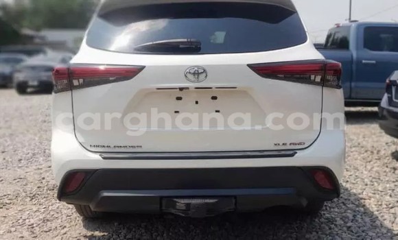Sayi Na hannu Toyota Highlander White Mota in Accra a Greater Accra Sayi Na hannu Toyota Highlander White Mota in Accra a Greater Accra