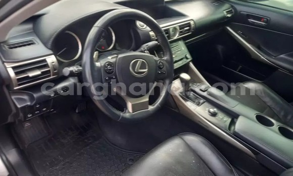Sayi Na hannu Lexus IS Azurfa Mota in Accra a Greater Accra Sayi Na hannu Lexus IS Azurfa Mota in Accra a Greater Accra
