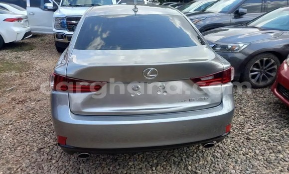 Sayi Na hannu Lexus IS Azurfa Mota in Accra a Greater Accra Sayi Na hannu Lexus IS Azurfa Mota in Accra a Greater Accra