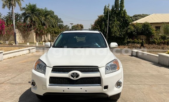 Buy Used Toyota RAV4 White Car in Takoradi in Western Buy Used Toyota RAV4 White Car in Takoradi in Western