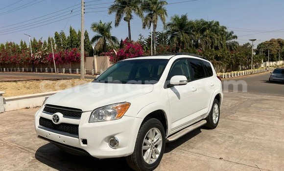 Buy Used Toyota RAV4 White Car in Takoradi in Western Buy Used Toyota RAV4 White Car in Takoradi in Western