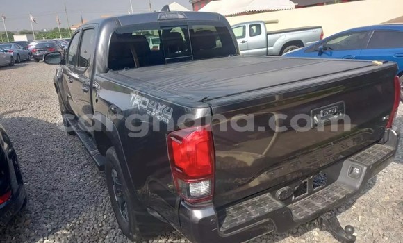 Sayi Na hannu Toyota Tacoma Black Mota in Accra a Greater Accra Sayi Na hannu Toyota Tacoma Black Mota in Accra a Greater Accra