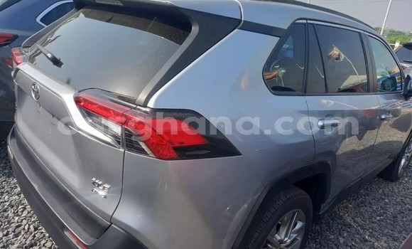Sayi Na hannu Toyota RAV4 Azurfa Mota in Accra a Greater Accra Sayi Na hannu Toyota RAV4 Azurfa Mota in Accra a Greater Accra