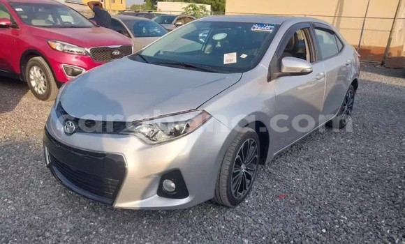 Sayi Na hannu Toyota Corolla Azurfa Mota in Accra a Greater Accra Sayi Na hannu Toyota Corolla Azurfa Mota in Accra a Greater Accra