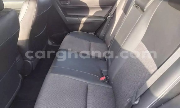 Sayi Na hannu Toyota Corolla Azurfa Mota in Accra a Greater Accra Sayi Na hannu Toyota Corolla Azurfa Mota in Accra a Greater Accra