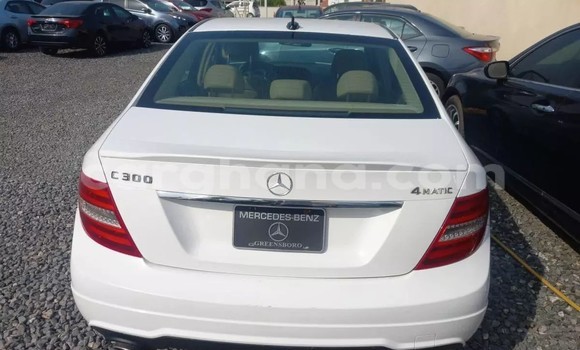 Buy Used Mercedes‒Benz C–Class White Car in Accra in Greater Accra Buy Used Mercedes‒Benz C–Class White Car in Accra in Greater Accra